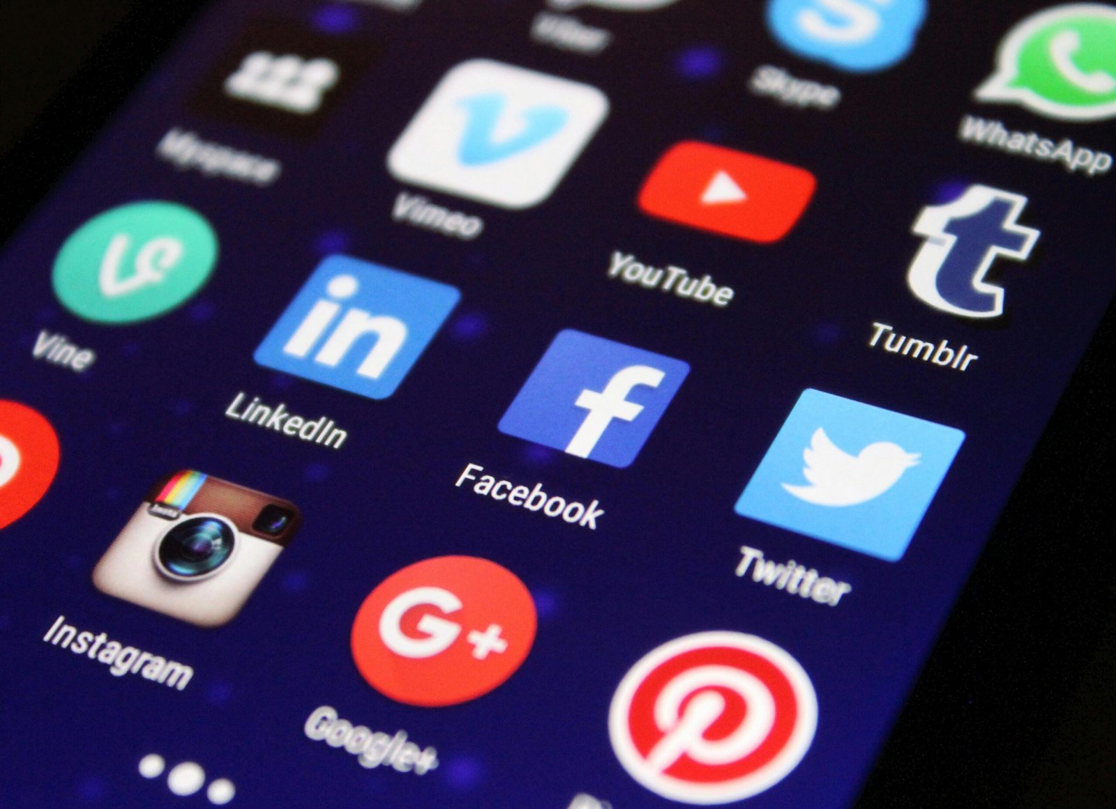 How to Grow Your Social Media Presence in 2025