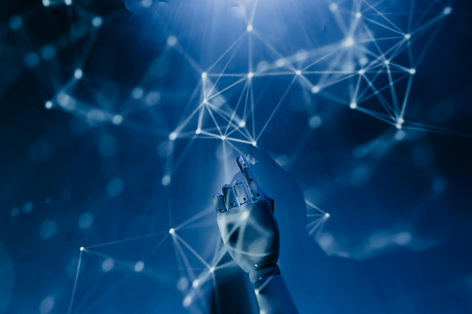 How Artificial Intelligence is Revolutionizing the Tech World: Trends and Insights